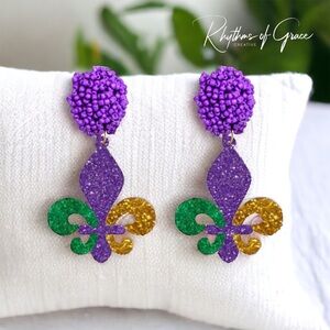 Mardi Gras Magic: Dazzling Beaded Fleur de Lis Dangle Earrings! NWT